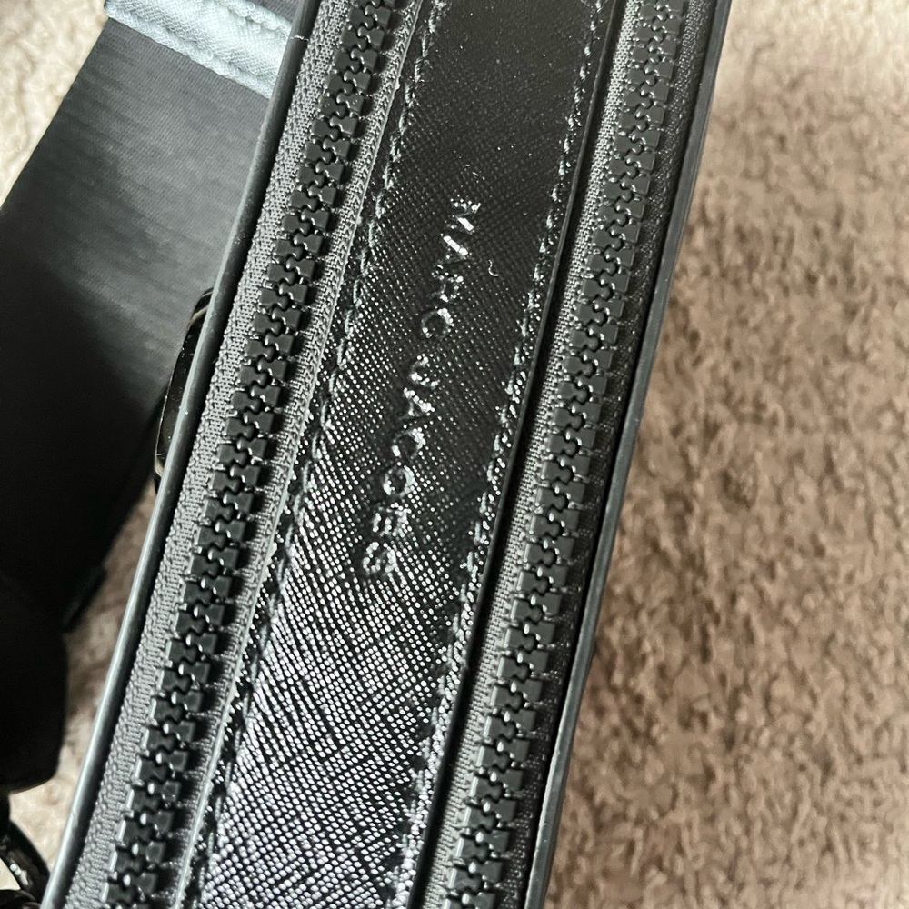 Marc Jacobs Black Crossbody - Picture 6 of 15
